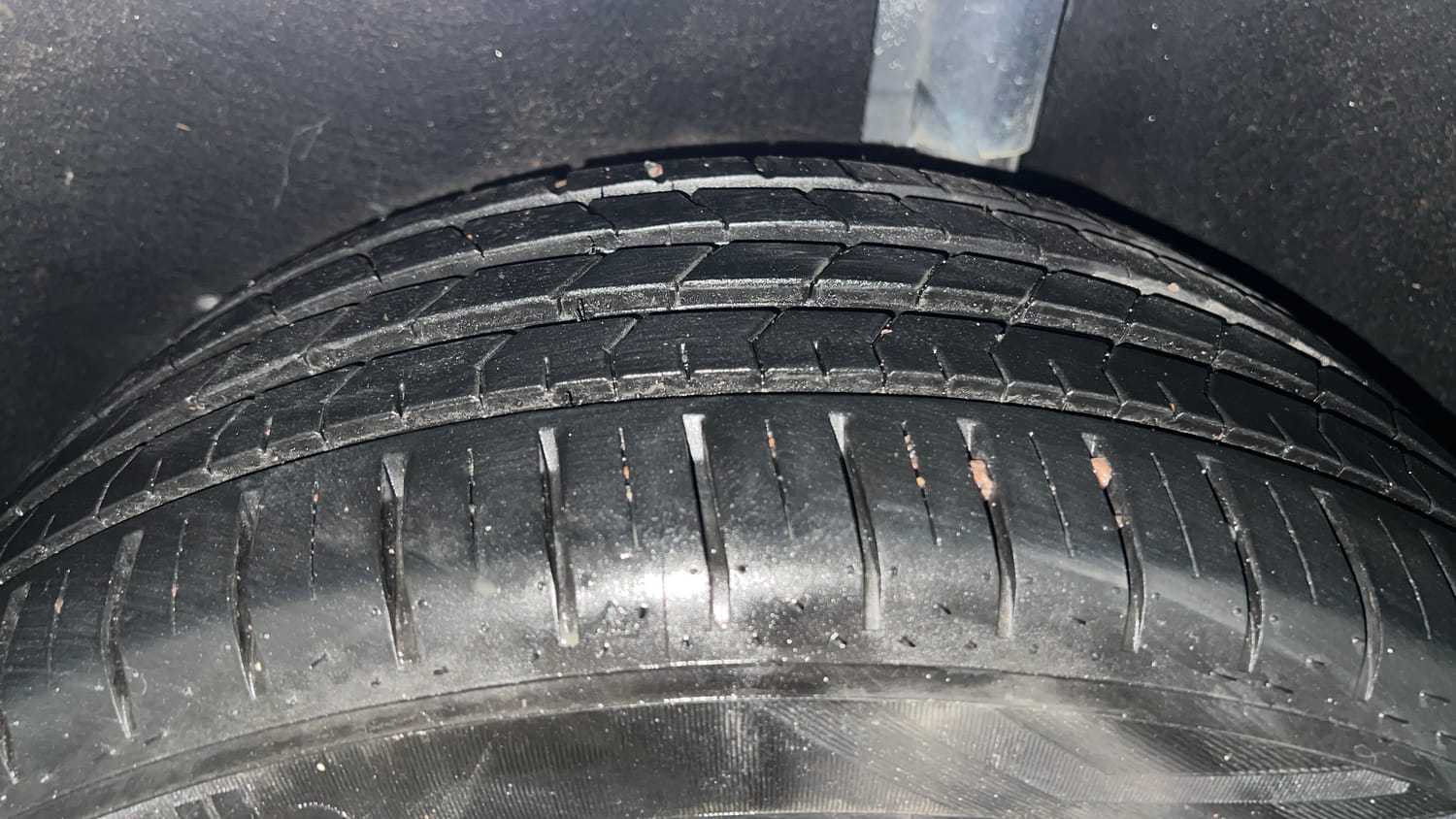 Used 2018 Ford EcoSport S Petrol Petrol Manual tyres LEFT REAR TYRE TREAD VIEW