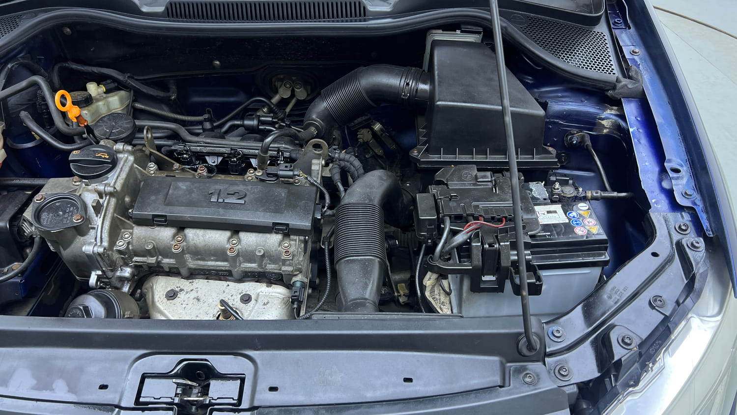 Used 2013 Volkswagen Polo Comfortline 1.2L (P) Petrol Manual engine ENGINE LEFT SIDE VIEW