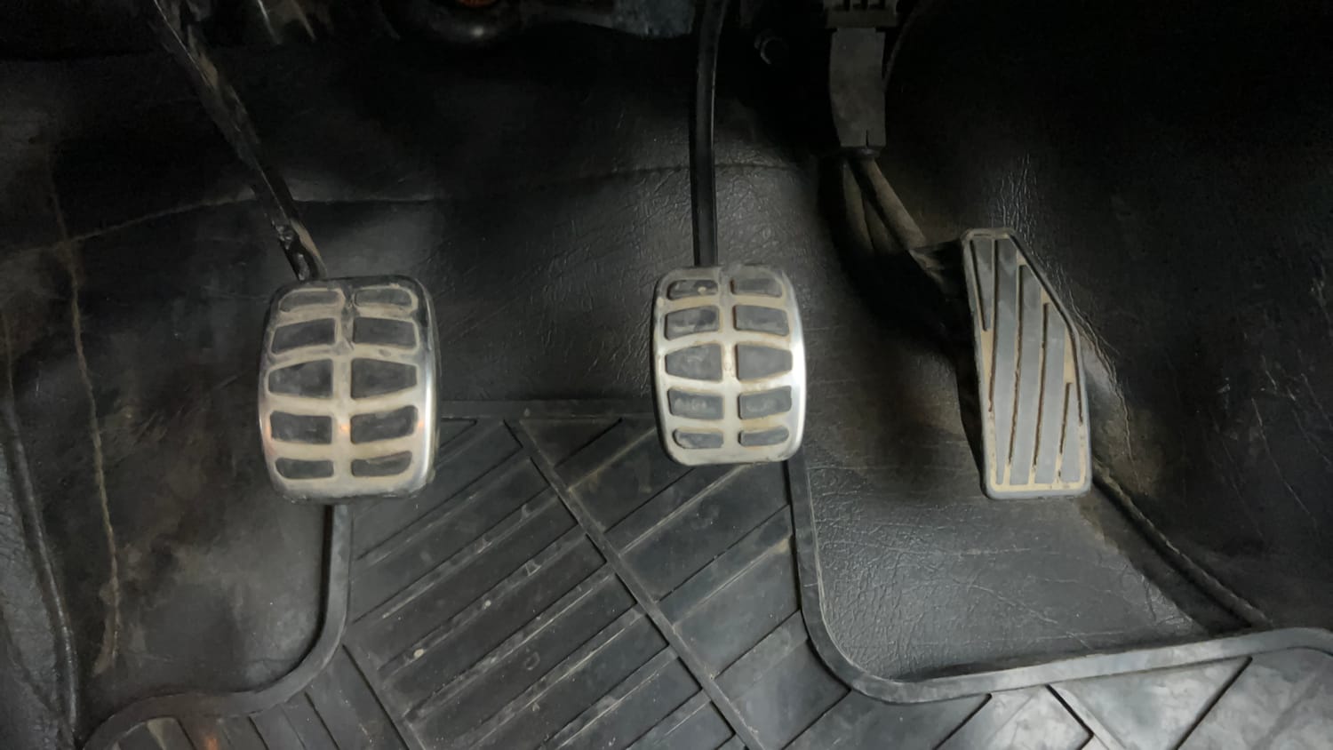 Used 2018 Maruti Suzuki Baleno Delta 1.2 Petrol Manual interior PEDALS VIEW