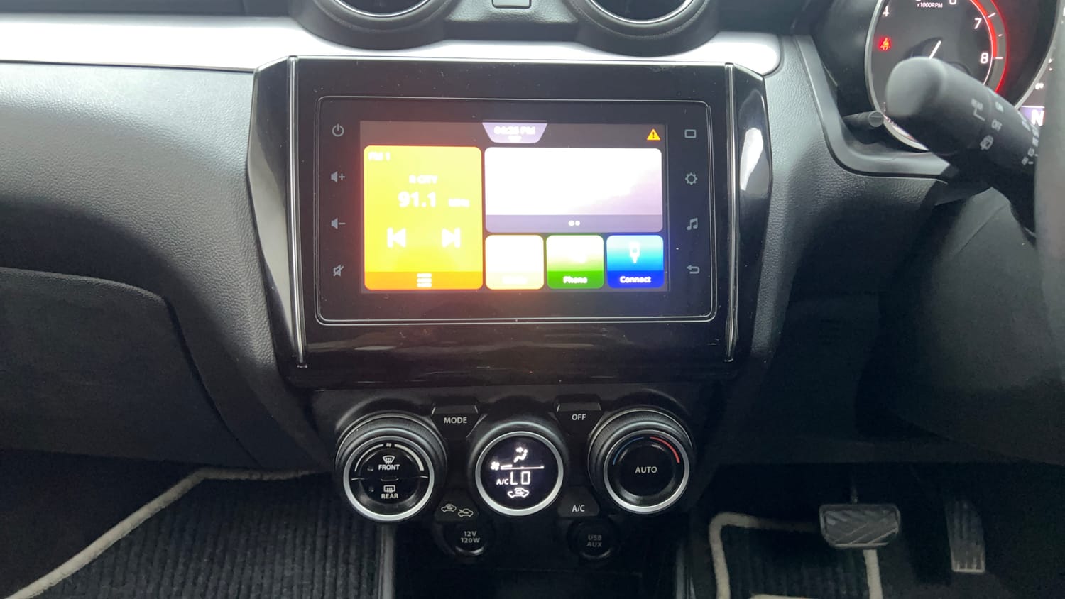 Used 2022 Maruti Suzuki Swift ZXi Plus AMT Petrol Automatic interior MUSIC SYSTEM & AC CONTROL VIEW