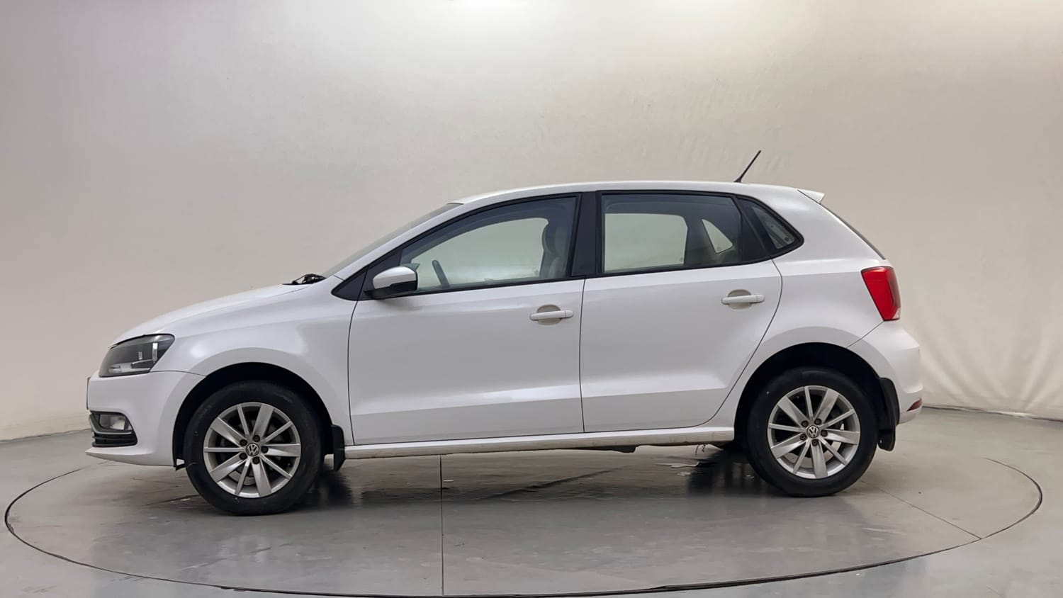 Used 2017 Volkswagen Polo Highline1.2L (P) Petrol Manual exterior LEFT SIDE VIEW