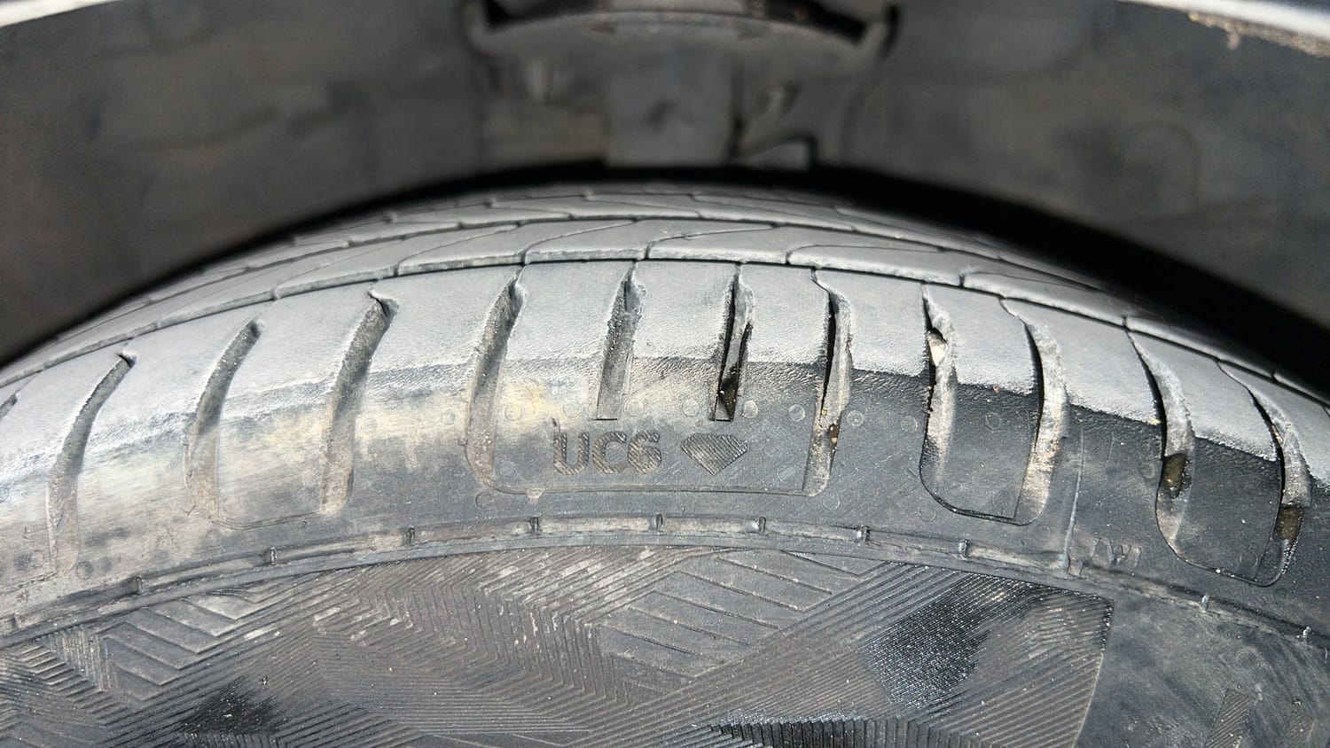 Used 2019 Ford Freestyle Titanium 1.5 TDCi Diesel Manual tyres LEFT FRONT TYRE TREAD VIEW