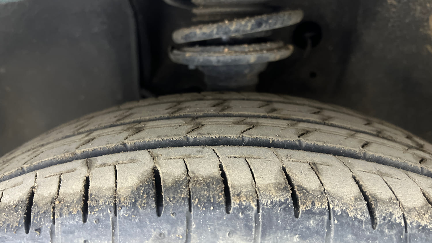 Used 2024 Maruti Suzuki Ignis Alpha 1.2 AMT Petrol Automatic tyres LEFT FRONT TYRE TREAD VIEW