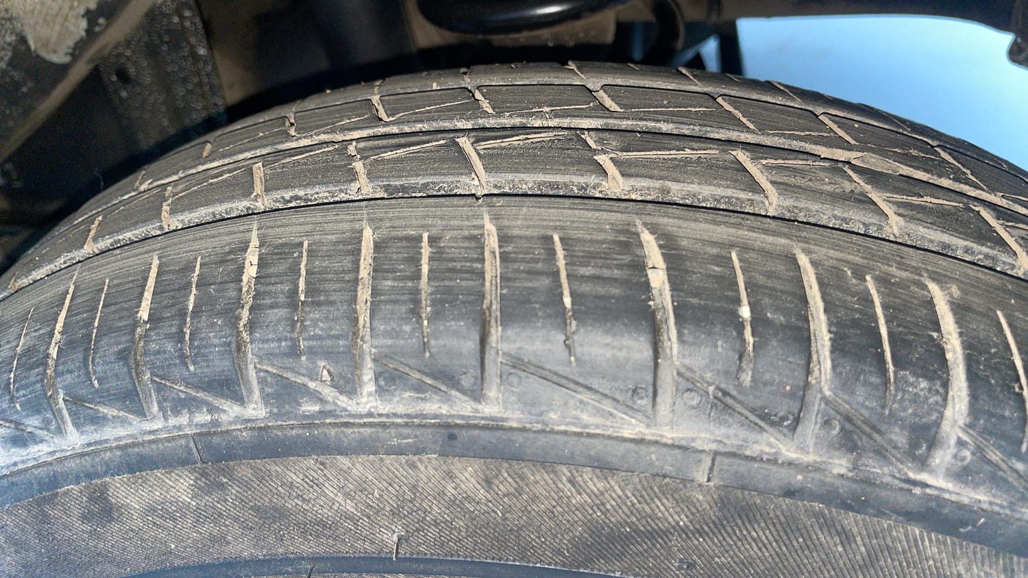 Used 2022 Maruti Suzuki Alto 800 LXi (O) CNG Cng Manual tyres LEFT REAR TYRE TREAD VIEW