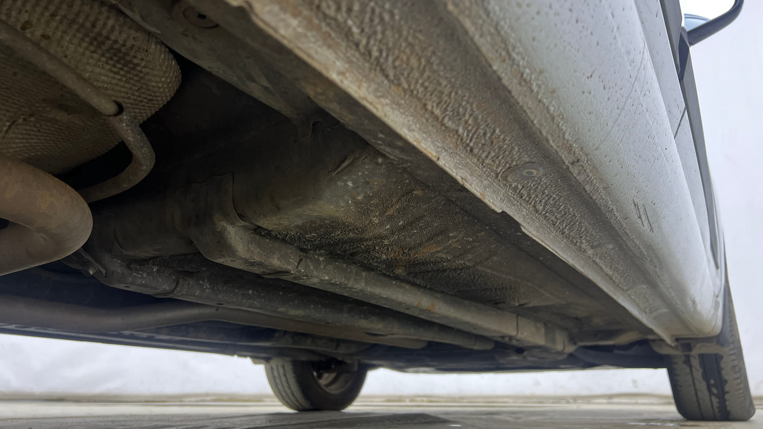 Used 2015 Hyundai Elite i20 Asta 1.2 Petrol Manual extra REAR RIGHT UNDERBODY VIEW