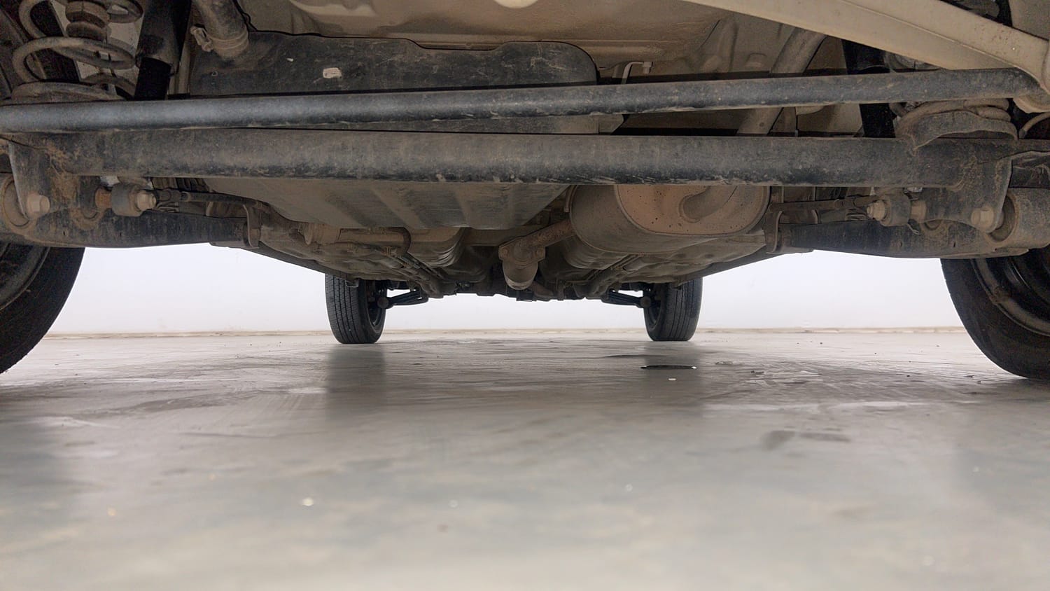 Used 2016 Maruti Suzuki Alto K10 VXi Petrol Manual extra REAR UNDERBODY VIEW (TAKEN FROM REAR)