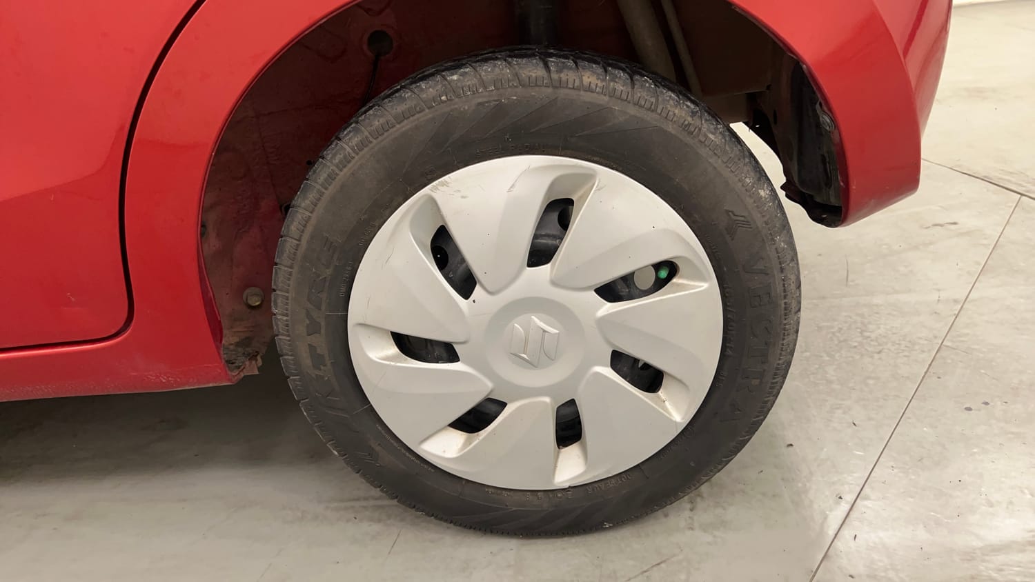 Used 2019 Maruti Suzuki Celerio ZXi (O) AMT Petrol Automatic tyres LEFT REAR TYRE RIM VIEW