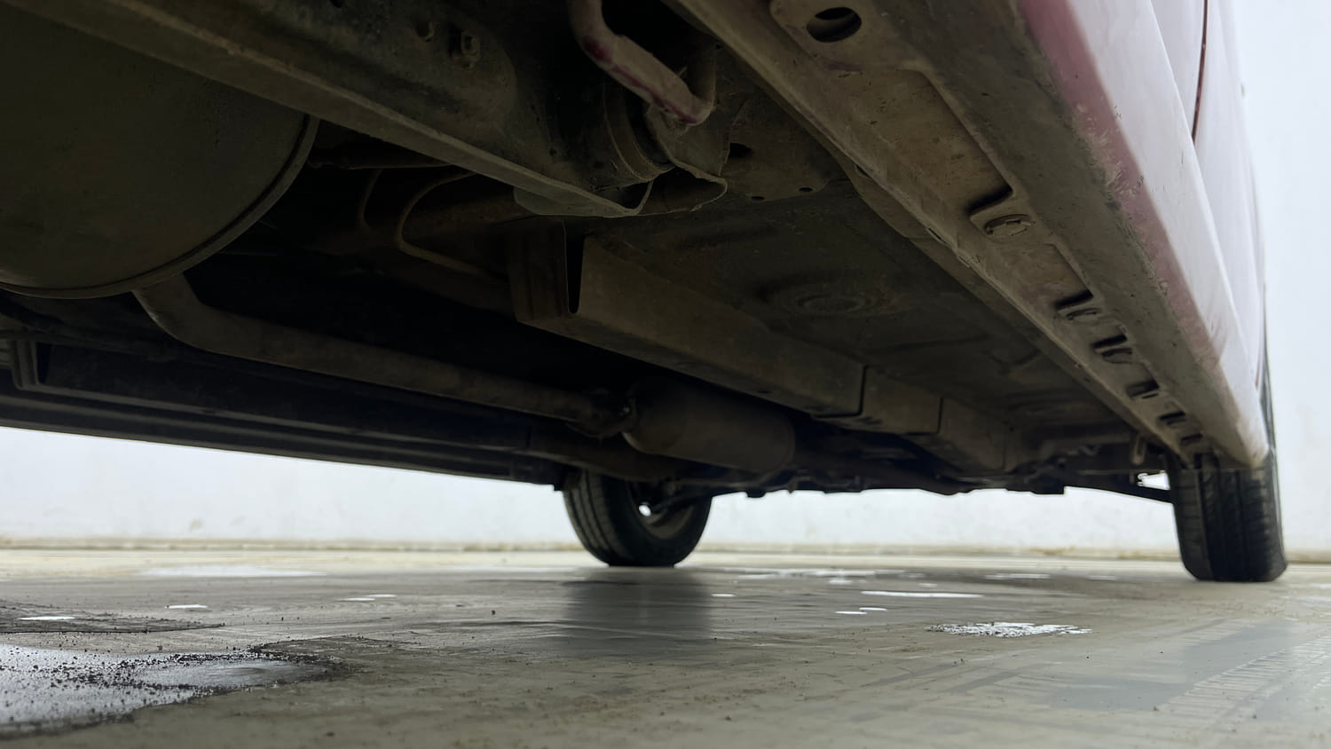 Used 2017 Maruti Suzuki Wagon R VXI+ Petrol Manual extra REAR RIGHT UNDERBODY VIEW