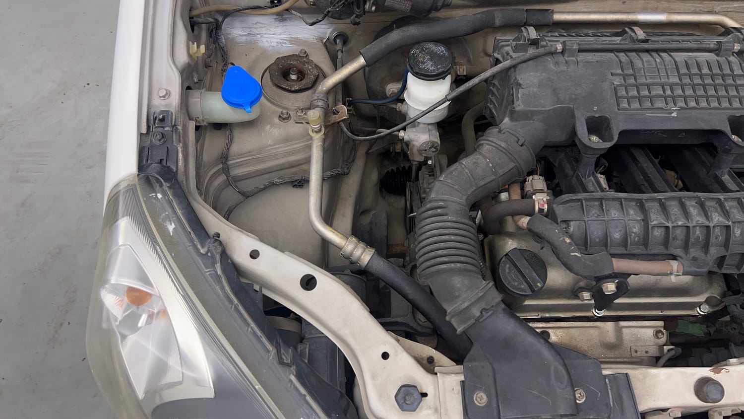 Used 2015 Maruti Suzuki Alto 800 Lxi Petrol Manual engine ENGINE RIGHT SIDE VIEW