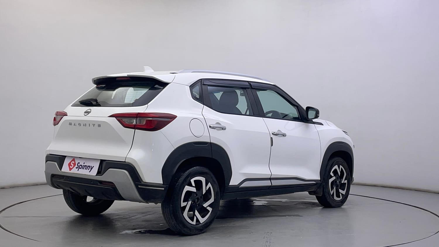 Used 2023 Nissan Magnite XV Petrol Manual exterior RIGHT REAR CORNER VIEW