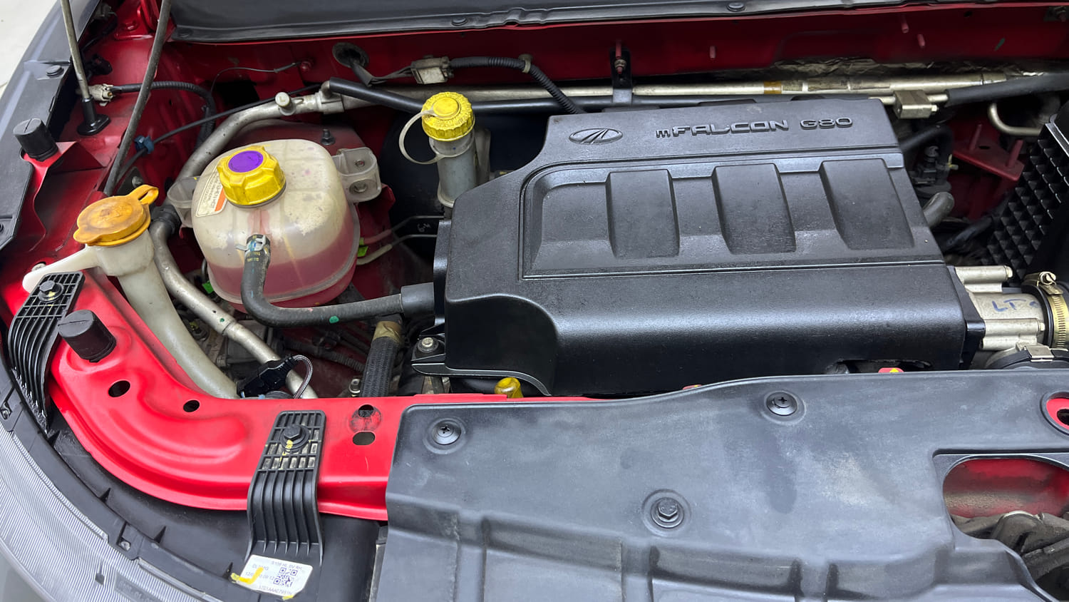 Used 2021 Mahindra KUV100 NXT K2 Plus 6 STR Petrol Manual engine ENGINE RIGHT SIDE VIEW