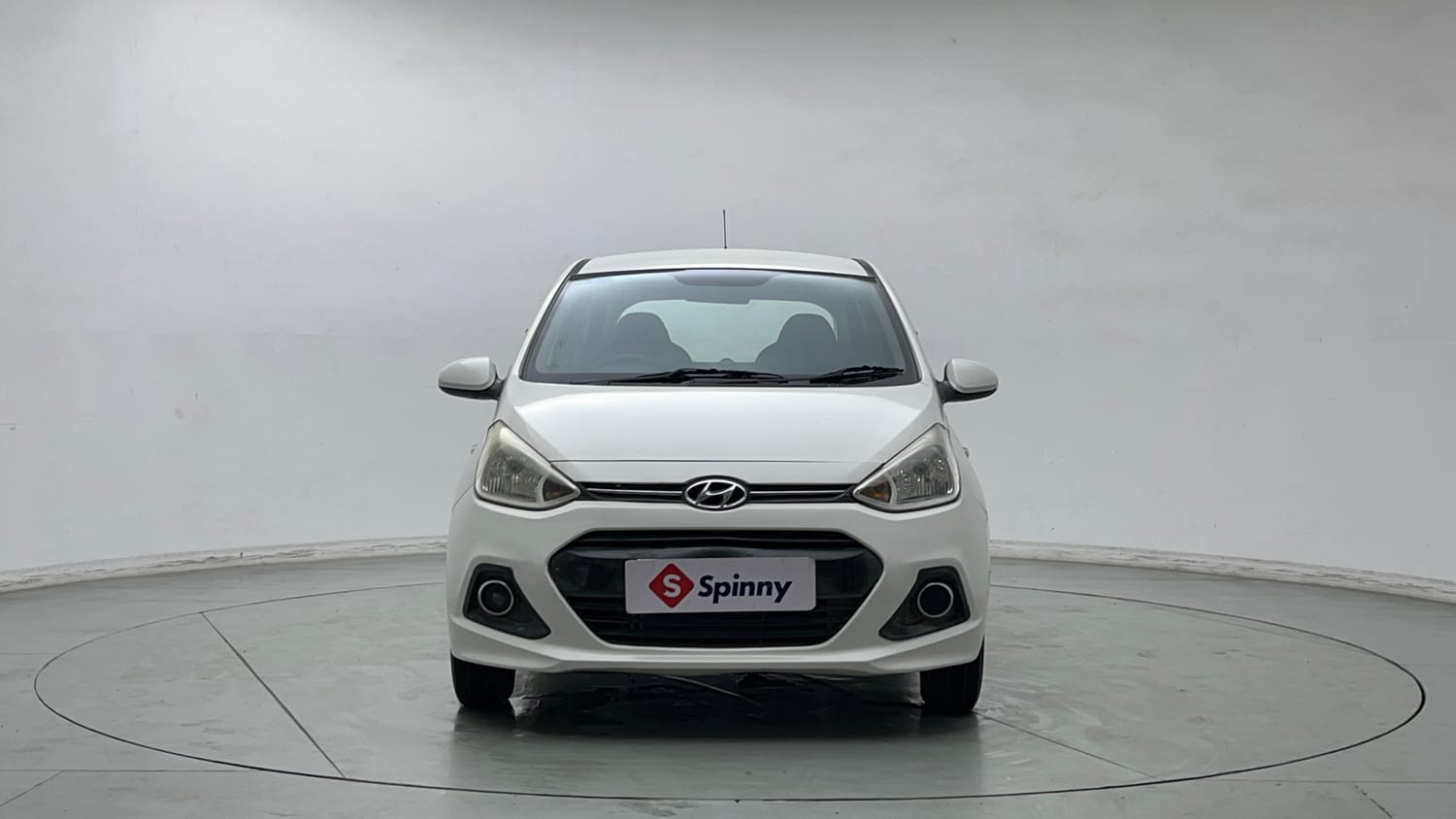 Used 2015 Hyundai Grand i10 Era 1.2 Kappa VTVT Petrol Manual exterior FRONT VIEW