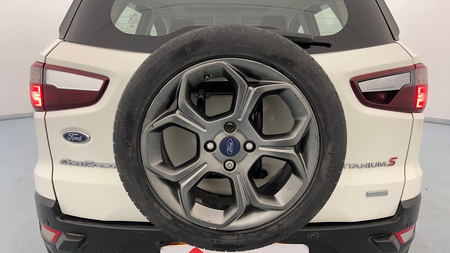 Used 2018 Ford EcoSport S Petrol Petrol Manual tyres SPARE TYRE VIEW