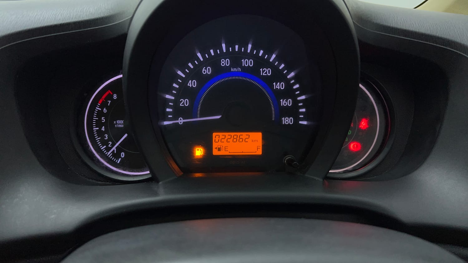 Used 2016 Honda Amaze 1.2 VX AT i-VTEC Petrol Automatic interior CLUSTERMETER VIEW