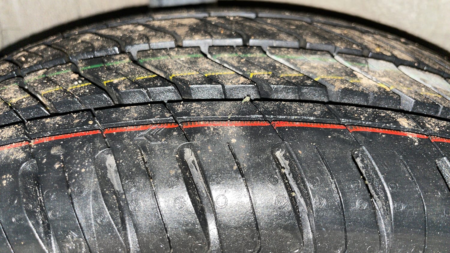 Used 2017 Maruti Suzuki Celerio ZXi AMT Petrol Automatic tyres RIGHT REAR TYRE TREAD VIEW