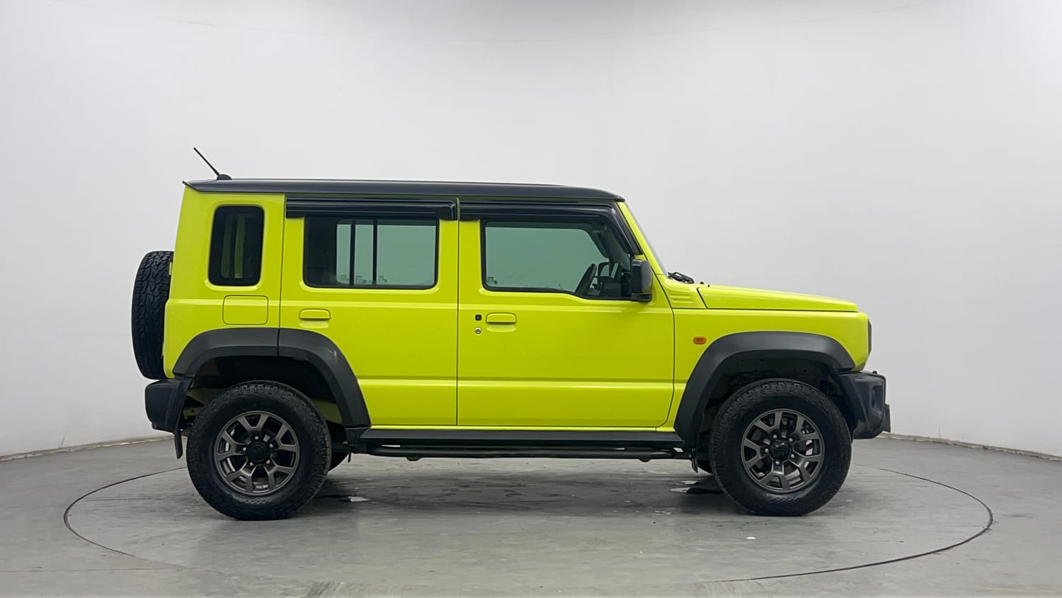 Used 2023 Maruti Suzuki Jimny Alpha AT Petrol Automatic exterior RIGHT SIDE VIEW