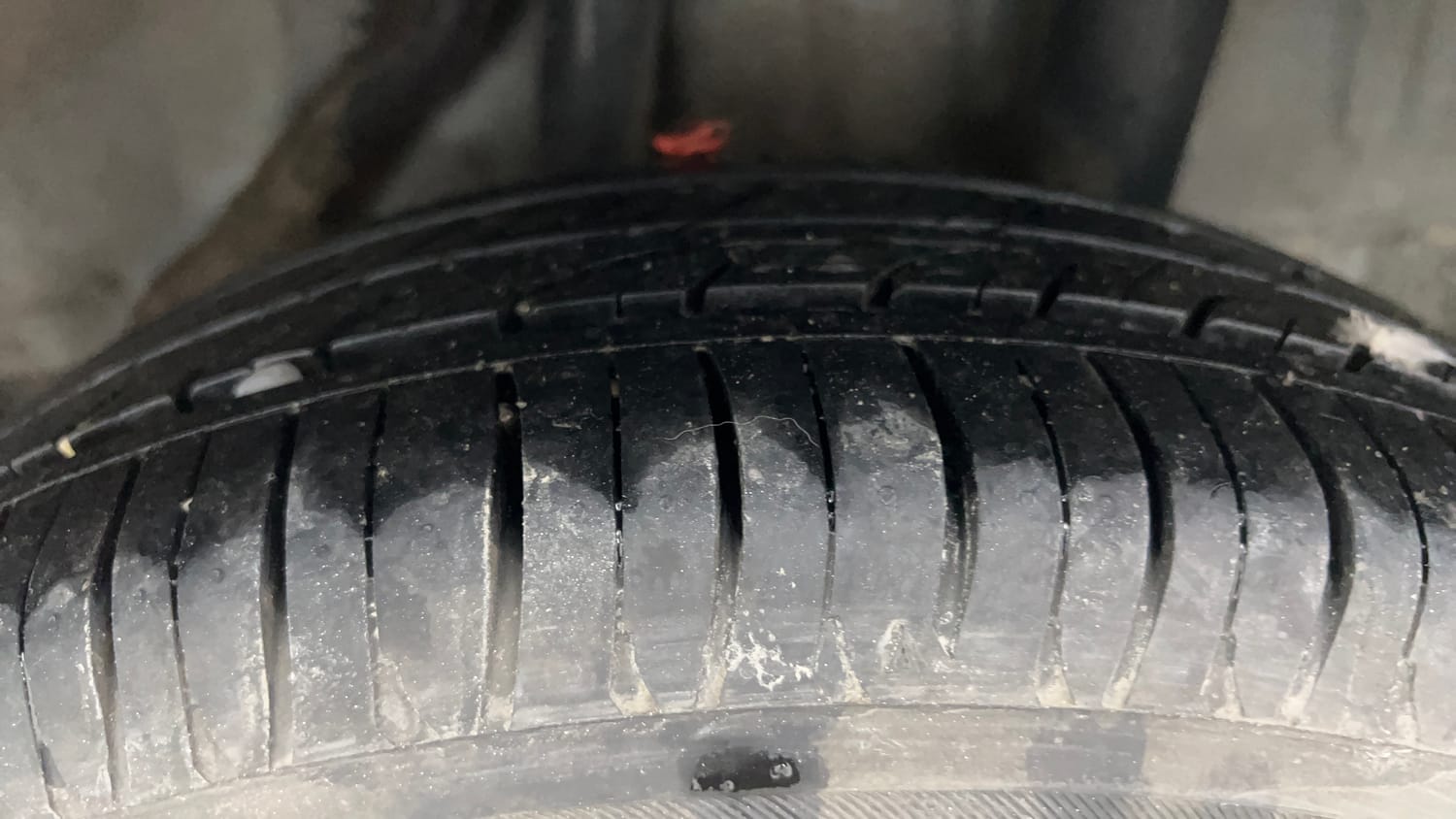 Used 2016 Honda Brio VX MT Petrol Manual tyres LEFT REAR TYRE TREAD VIEW