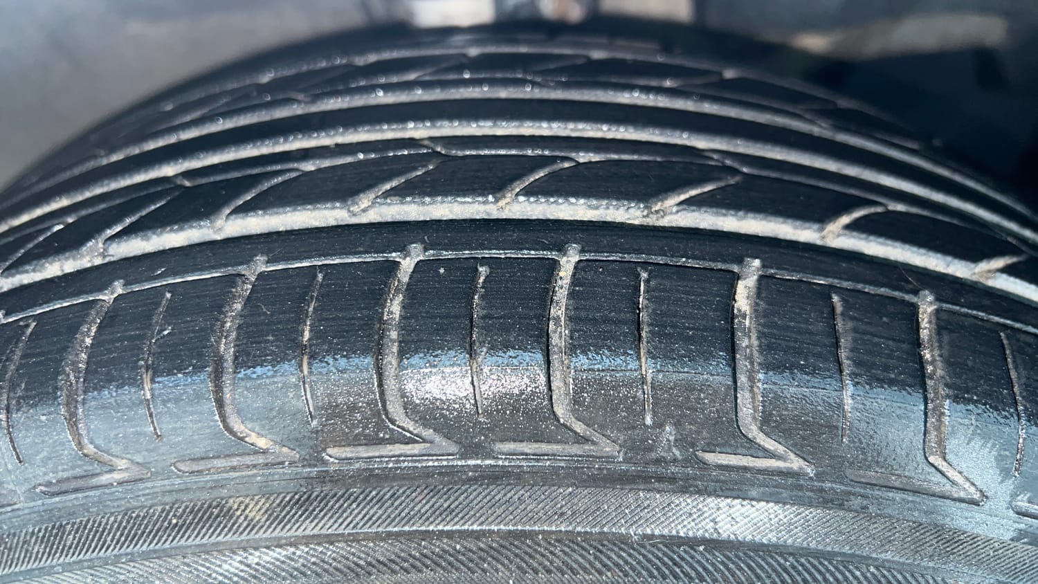 Used 2017 Honda City V CVT Petrol Petrol Automatic tyres RIGHT FRONT TYRE TREAD VIEW