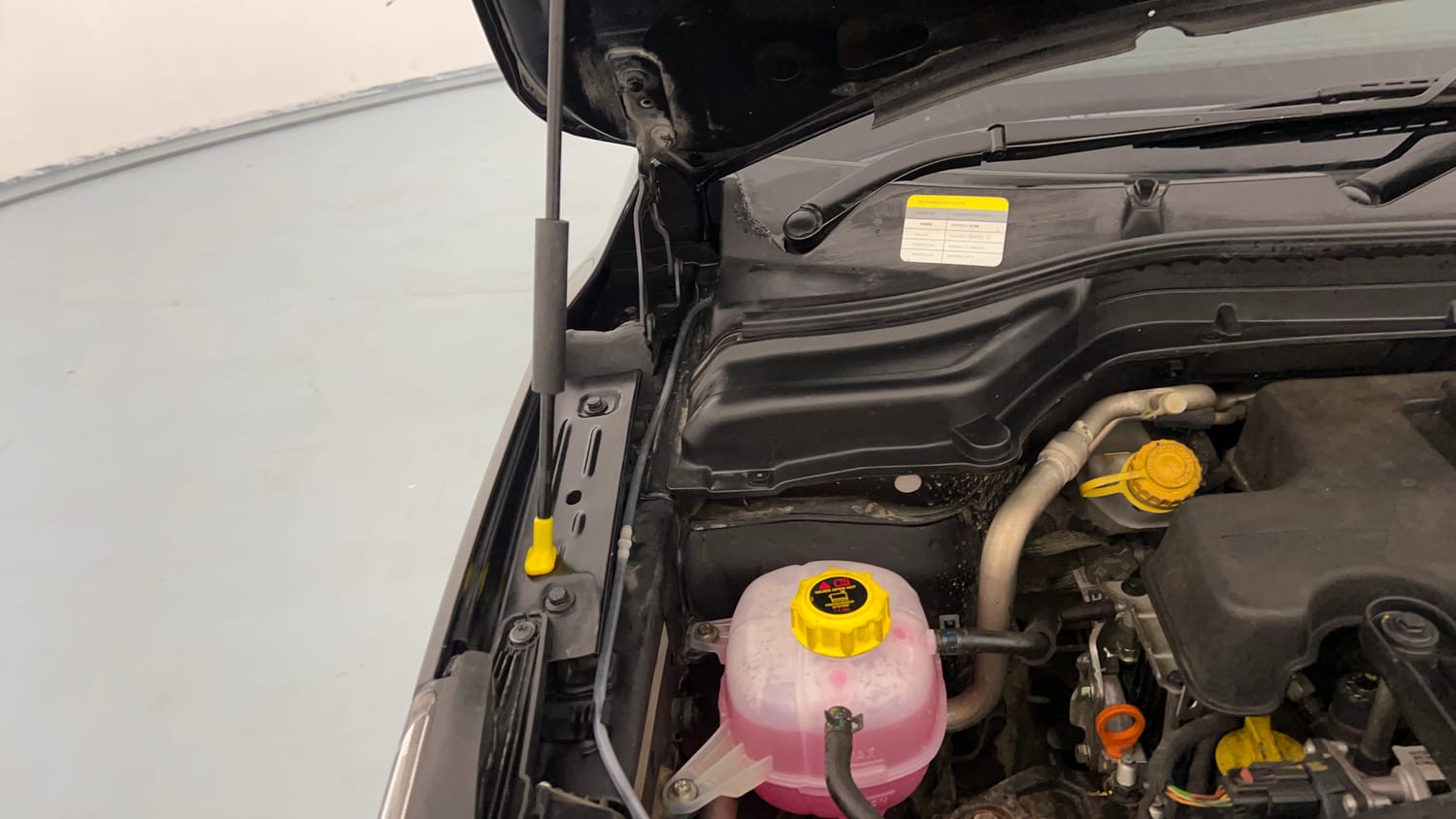 Used 2024 Mahindra XUV 300 W8 (O) 1.5 Diesel Diesel Manual engine ENGINE RIGHT SIDE HINGE & APRON VIEW