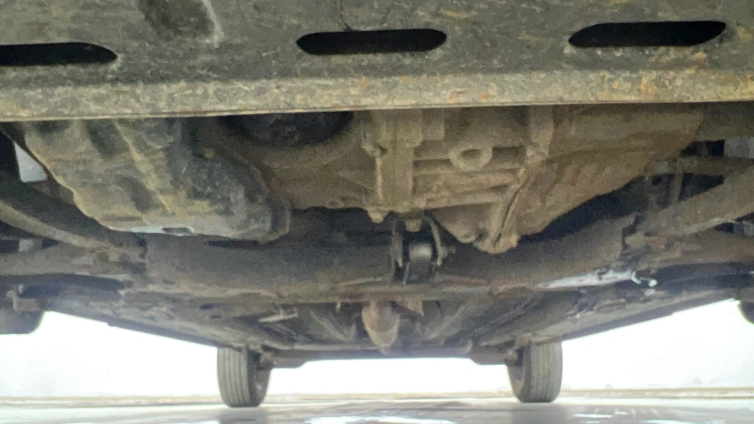 Used 2022 Nissan Magnite XV Turbo Petrol Manual extra FRONT LEFT UNDERBODY VIEW
