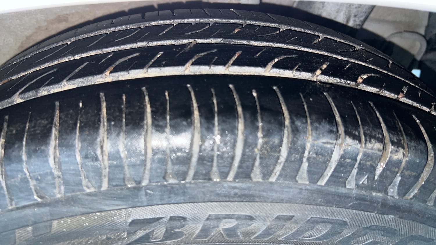 Used 2015 Hyundai Grand i10 Era 1.2 Kappa VTVT Petrol Manual tyres LEFT REAR TYRE TREAD VIEW