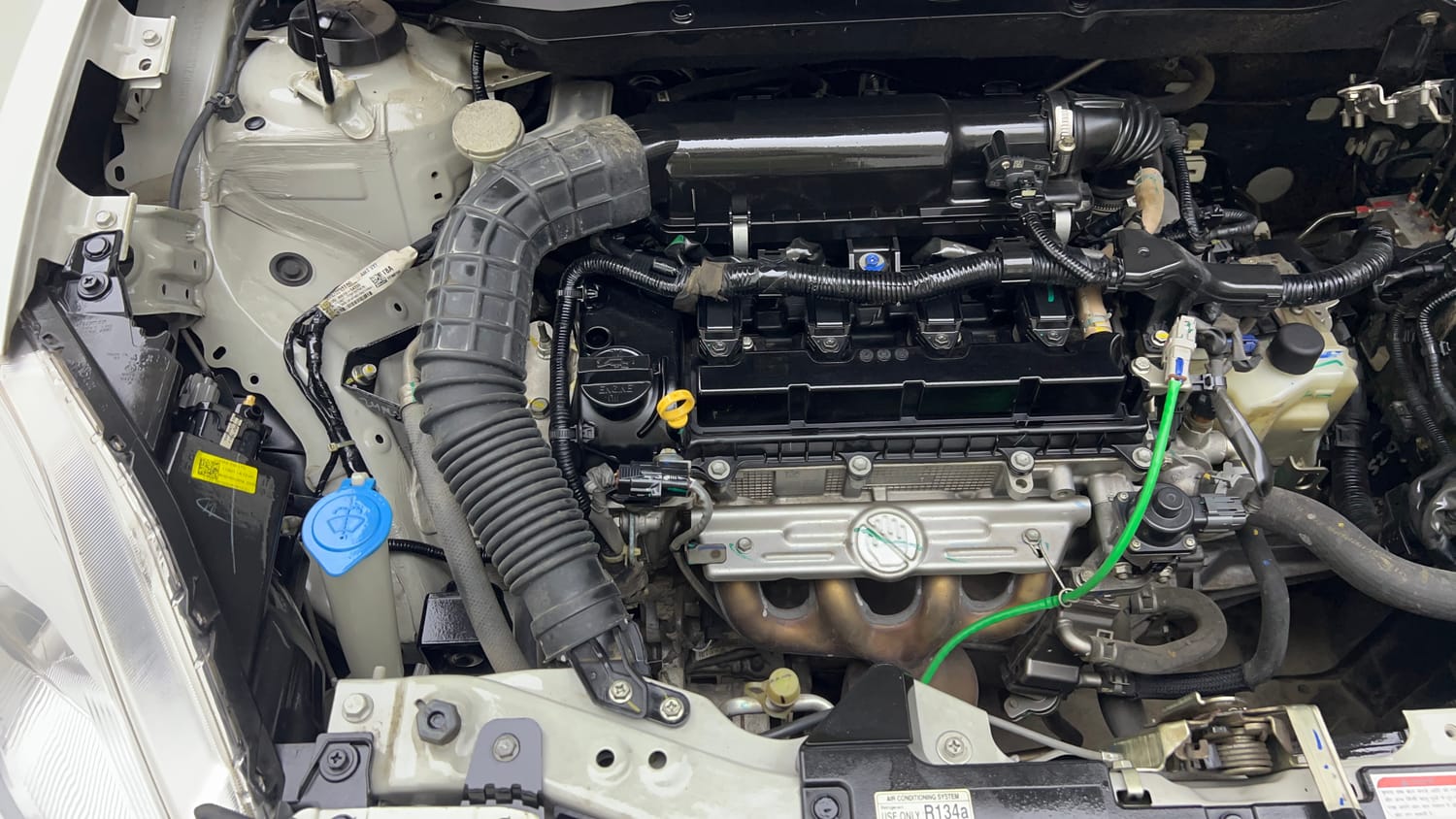 Used 2021 Maruti Suzuki Swift VXi AMT Petrol Automatic engine ENGINE RIGHT SIDE VIEW