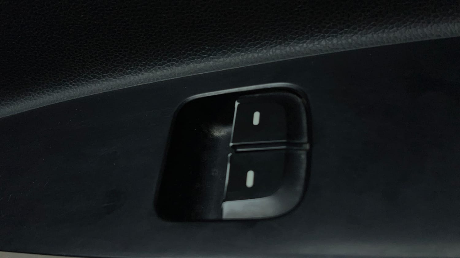 Used 2015 Hyundai Grand i10 Era 1.2 Kappa VTVT Petrol Manual top_features Power windows