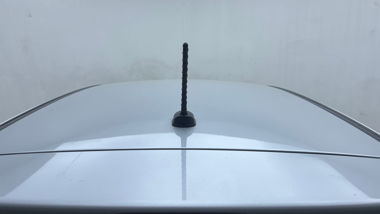 Used 2015 Hyundai Elite i20 Asta 1.2 Petrol Manual exterior EXTERIOR ROOF VIEW
