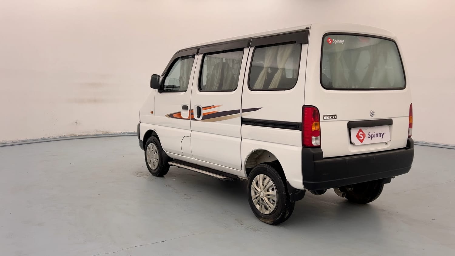 Used 2022 Maruti Suzuki Eeco 5 STR AC (O) Petrol Manual exterior LEFT REAR CORNER VIEW