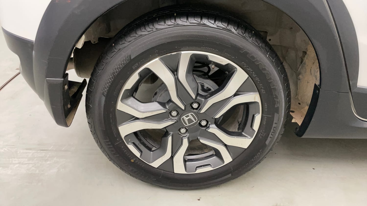 Used 2022 Honda WR-V SV MT Petrol Petrol Manual tyres RIGHT REAR TYRE RIM VIEW