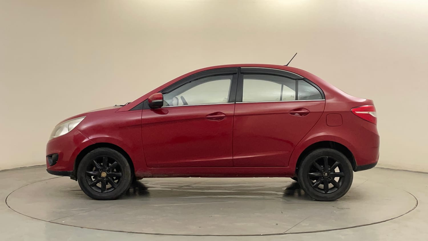 Used 2014 Tata Zest XT Petrol Petrol Manual exterior LEFT SIDE VIEW