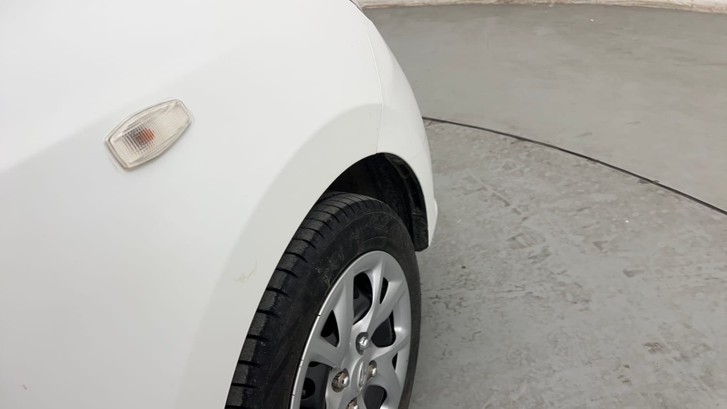 Used 2018 Hyundai Grand i10 Magna 1.2 Kappa VTVT Petrol Manual dents MINOR SCRATCH