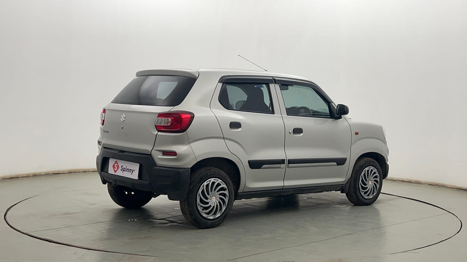 Used 2022 Maruti Suzuki S-Presso VXi (O) Petrol Manual exterior RIGHT REAR CORNER VIEW