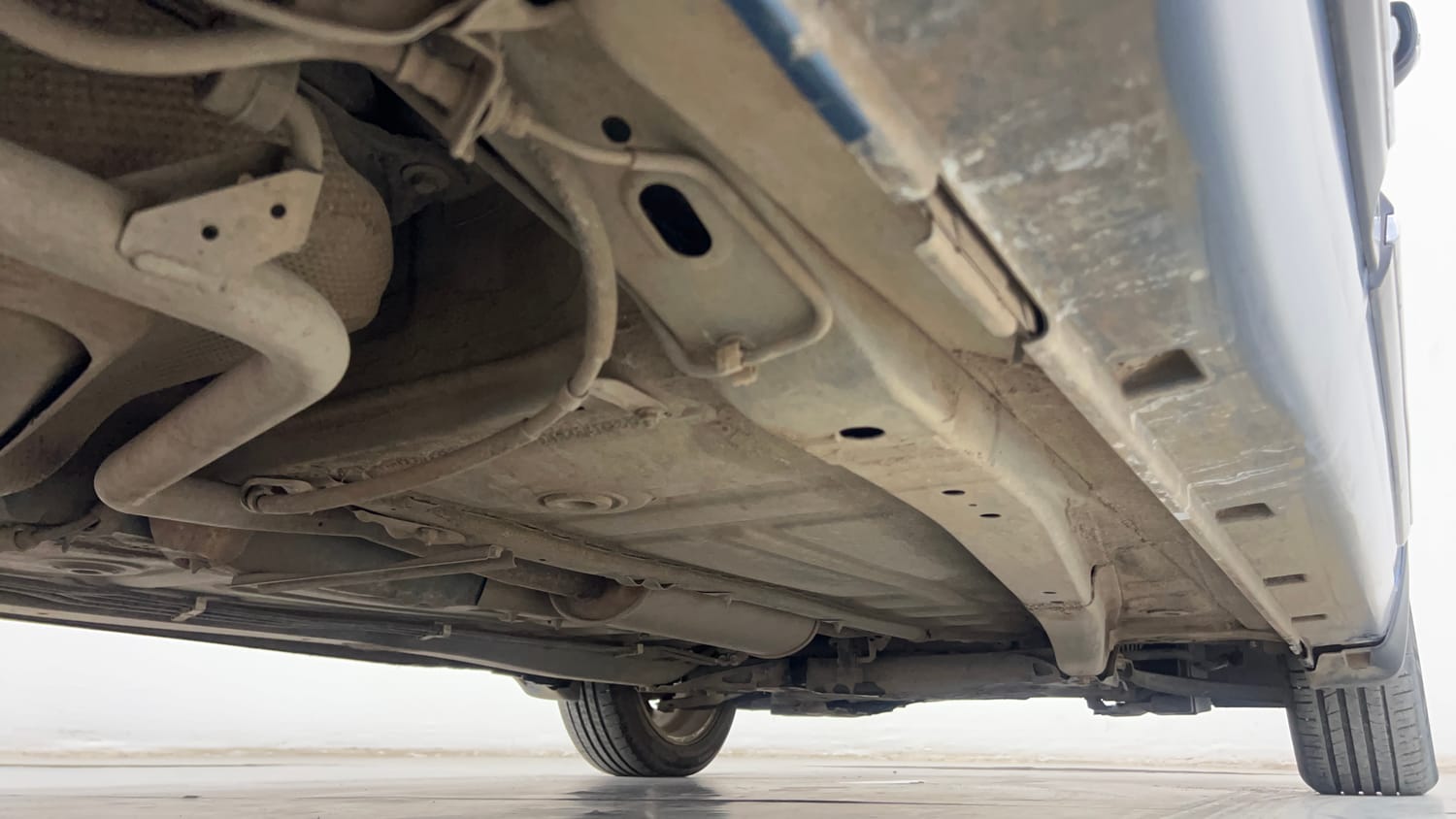 Used 2018 Maruti Suzuki Baleno Alpha 1.2 Petrol Manual extra REAR RIGHT UNDERBODY VIEW