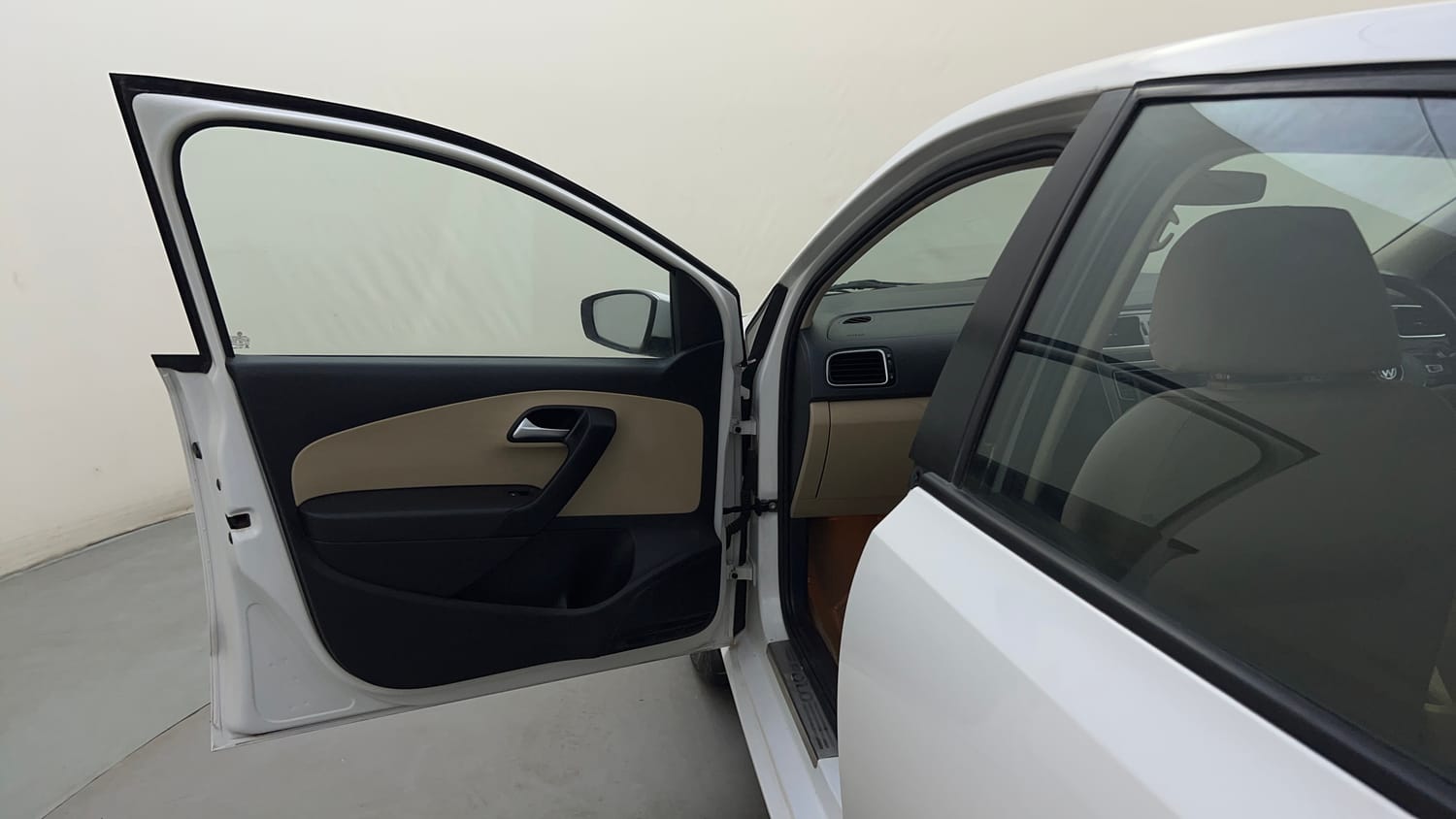 Used 2017 Volkswagen Polo Highline1.2L (P) Petrol Manual interior LEFT FRONT DOOR OPEN VIEW