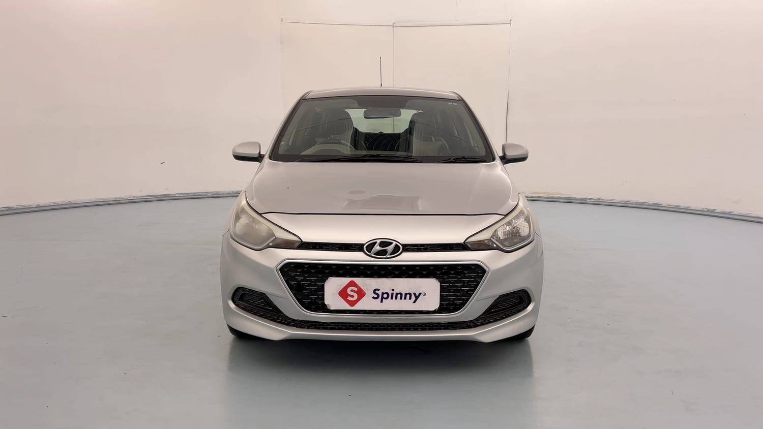 Used 2015 Hyundai Elite i20 Magna 1.2 Petrol Manual exterior FRONT VIEW