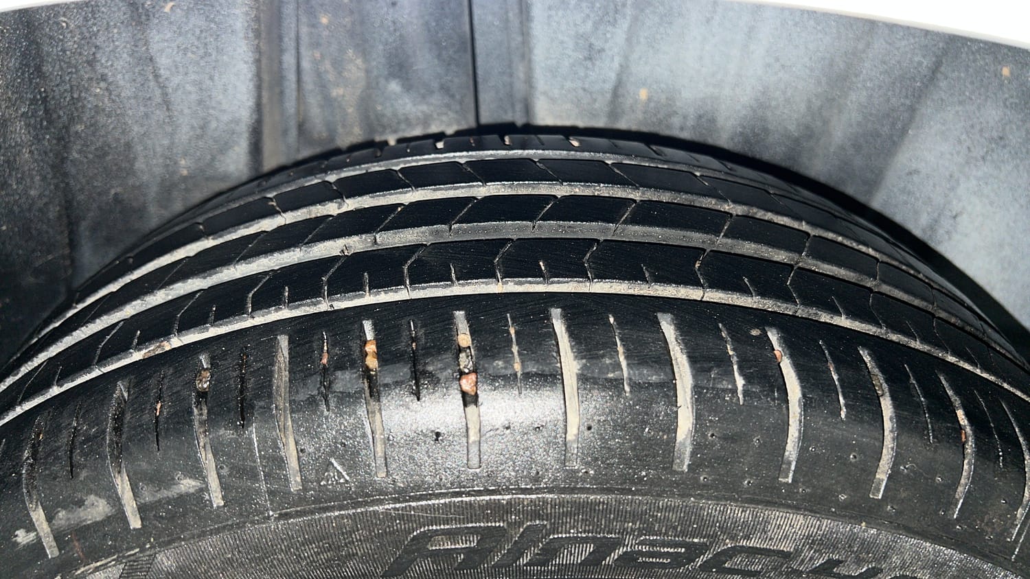 Used 2023 Maruti Suzuki Baleno Zeta MT Petrol Manual tyres RIGHT REAR TYRE TREAD VIEW