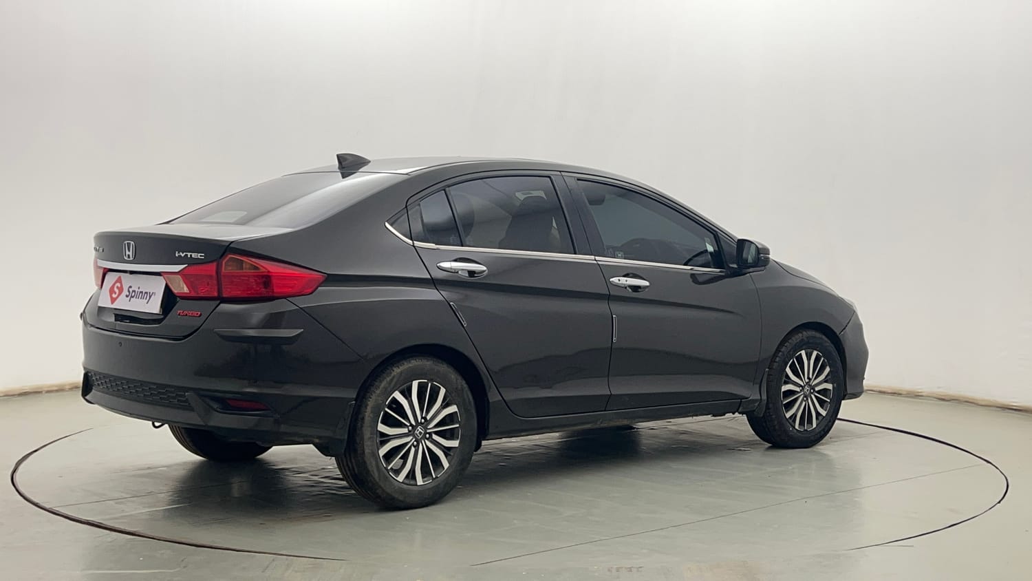 Used 2018 Honda City VX Petrol Petrol Manual exterior RIGHT REAR CORNER VIEW
