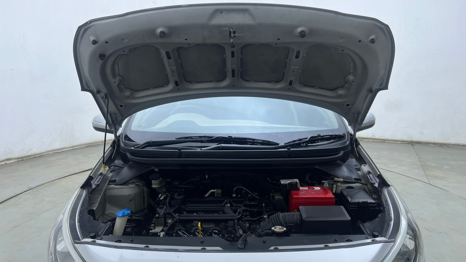 Used 2015 Hyundai Elite i20 Asta 1.2 Petrol Manual engine ENGINE & BONNET OPEN FRONT VIEW