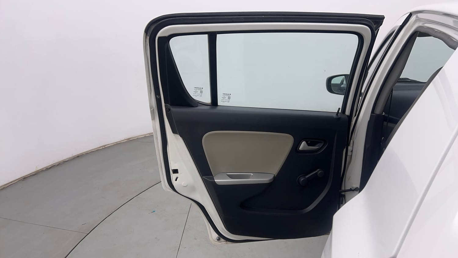Used 2016 Maruti Suzuki Alto K10 VXi Petrol Manual interior LEFT REAR DOOR OPEN VIEW