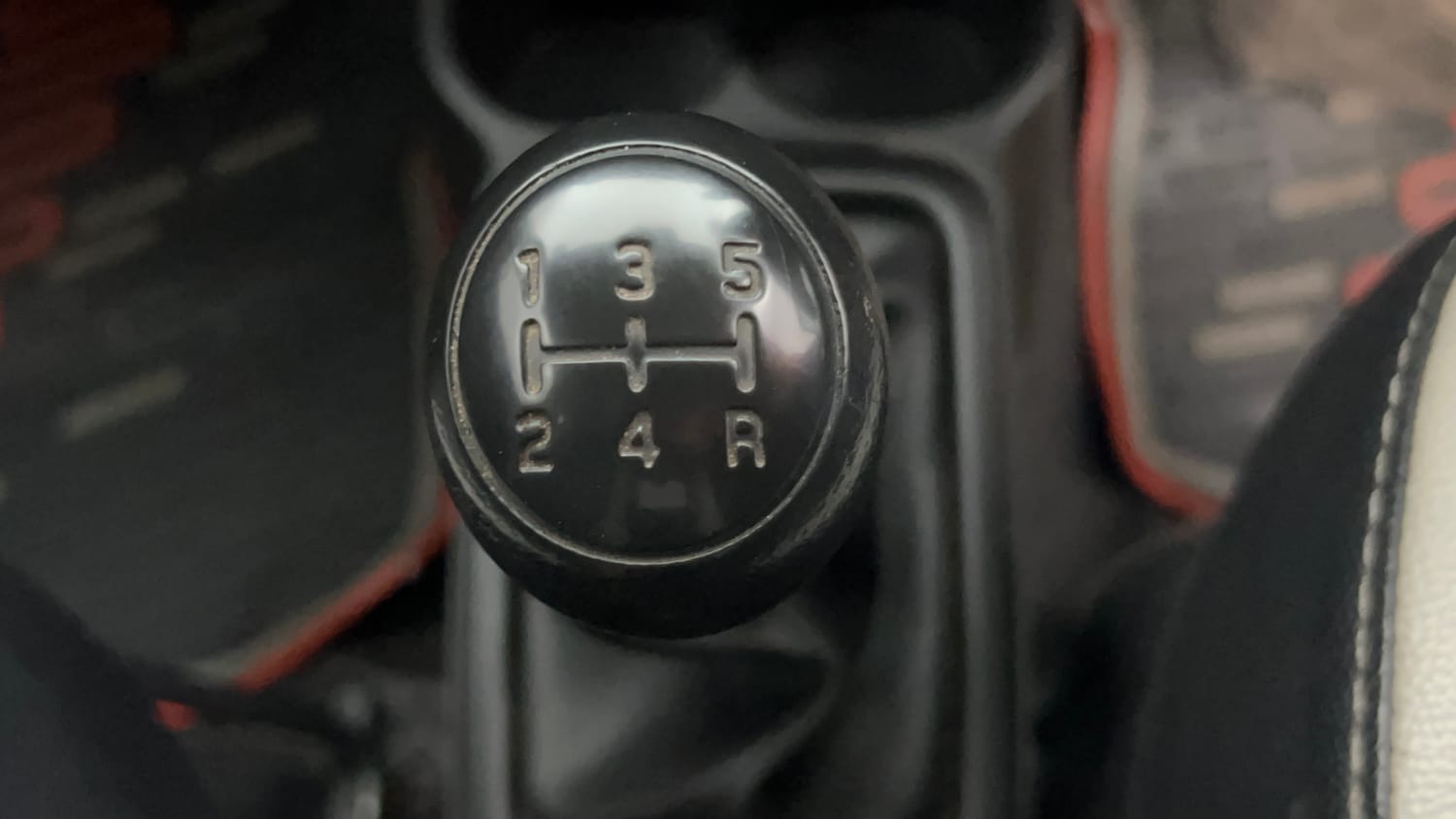 Used 2022 Maruti Suzuki S-Presso VXi (O) Petrol Manual interior GEAR  KNOB VIEW
