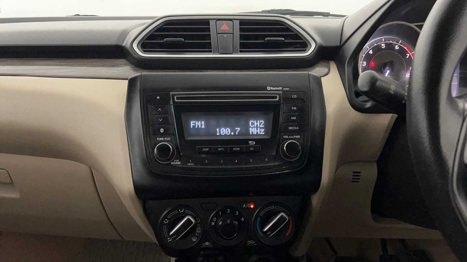 Used 2020 Maruti Suzuki Dzire VXi Petrol Manual interior MUSIC SYSTEM & AC CONTROL VIEW