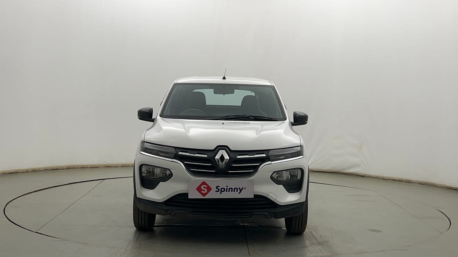 Used 2024 Renault Kwid RXT 1.0L Petrol Manual exterior FRONT VIEW
