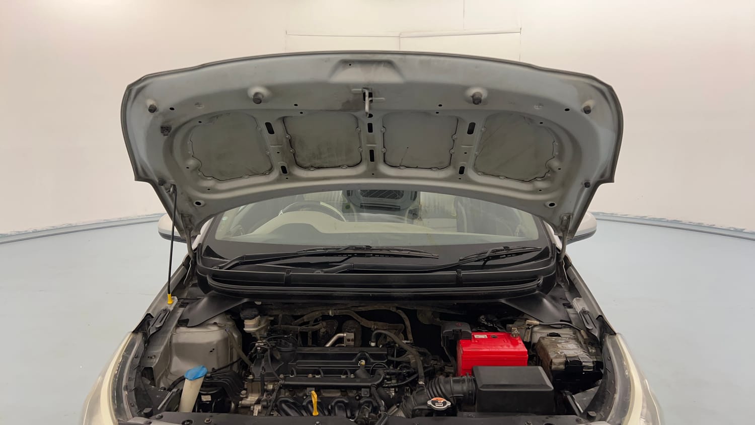 Used 2015 Hyundai Elite i20 Magna 1.2 Petrol Manual engine ENGINE & BONNET OPEN FRONT VIEW