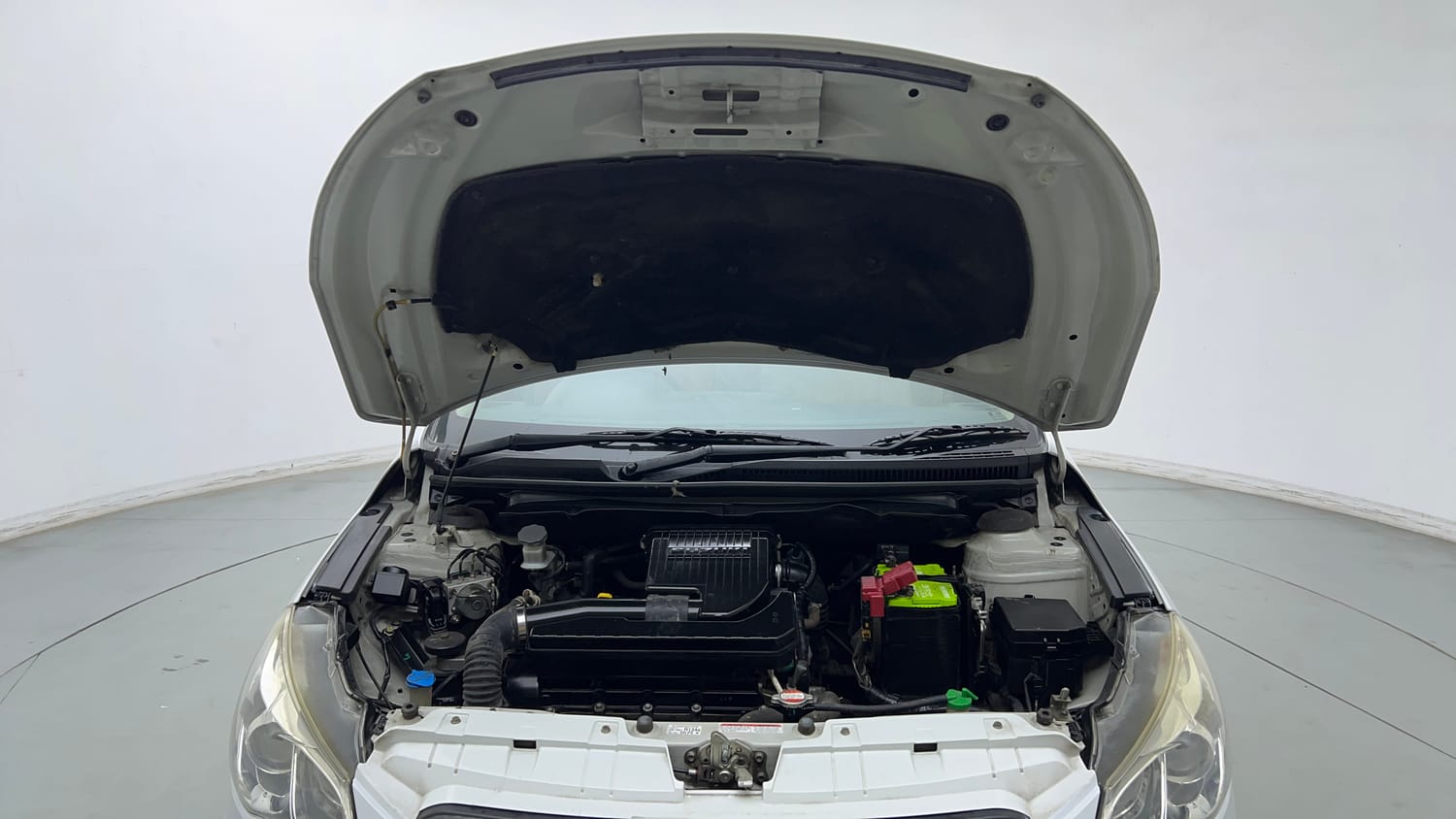 Used 2017 Maruti Suzuki Ciaz Zeta 1.4 MT Petrol Manual engine ENGINE & BONNET OPEN FRONT VIEW
