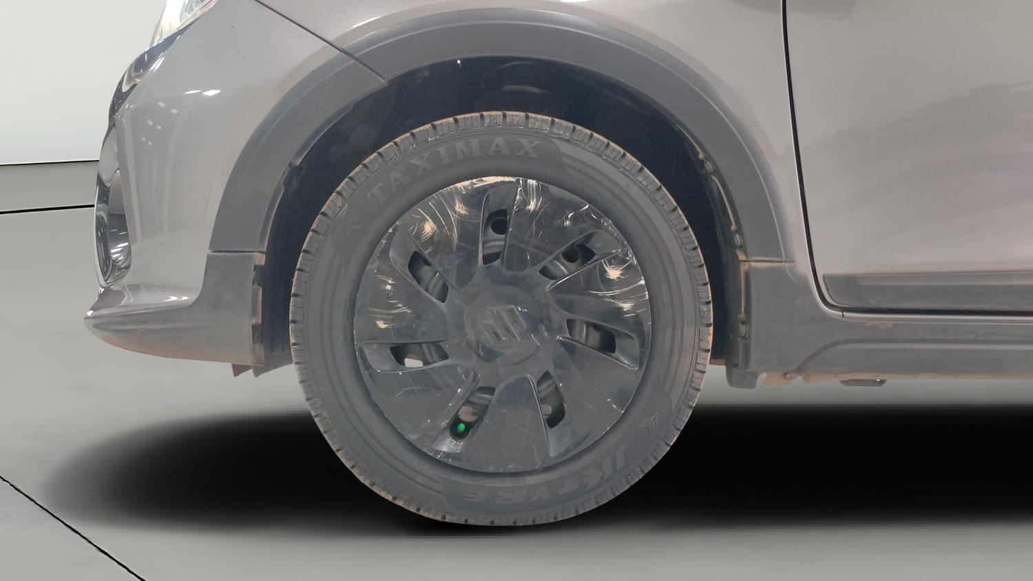 Used 2020 Maruti Suzuki Celerio X VXi Petrol Manual tyres LEFT FRONT TYRE RIM VIEW