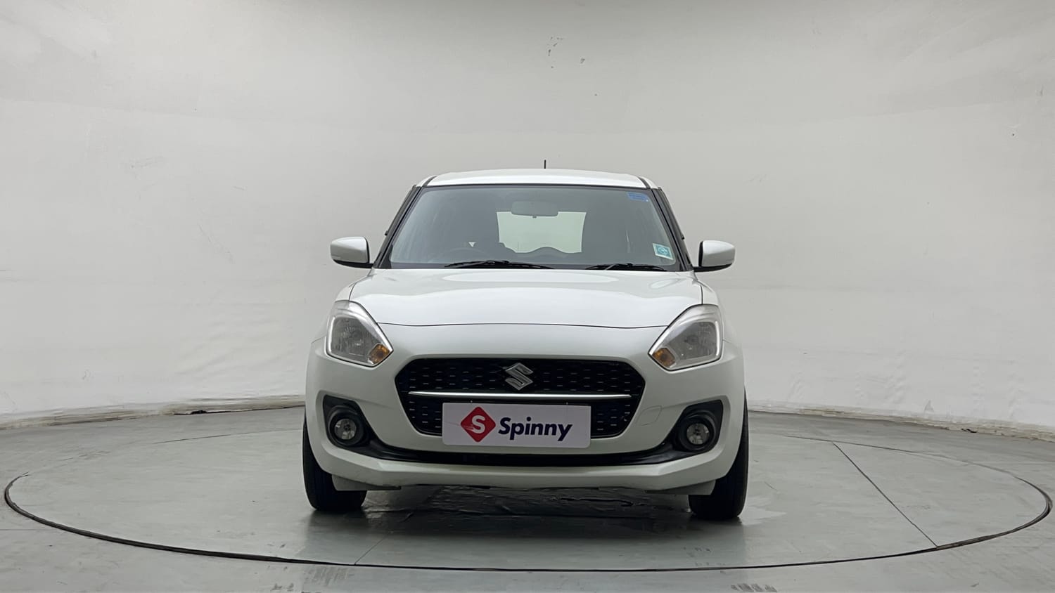 Used 2021 Maruti Suzuki Swift VXi AMT Petrol Automatic exterior FRONT VIEW