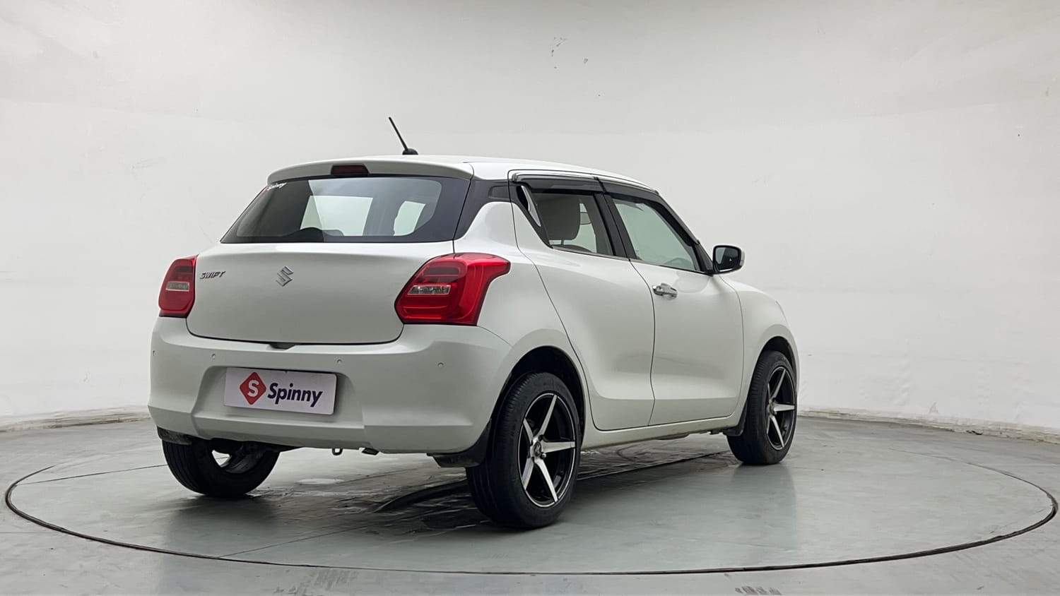 Used 2021 Maruti Suzuki Swift VXi AMT Petrol Automatic exterior RIGHT REAR CORNER VIEW
