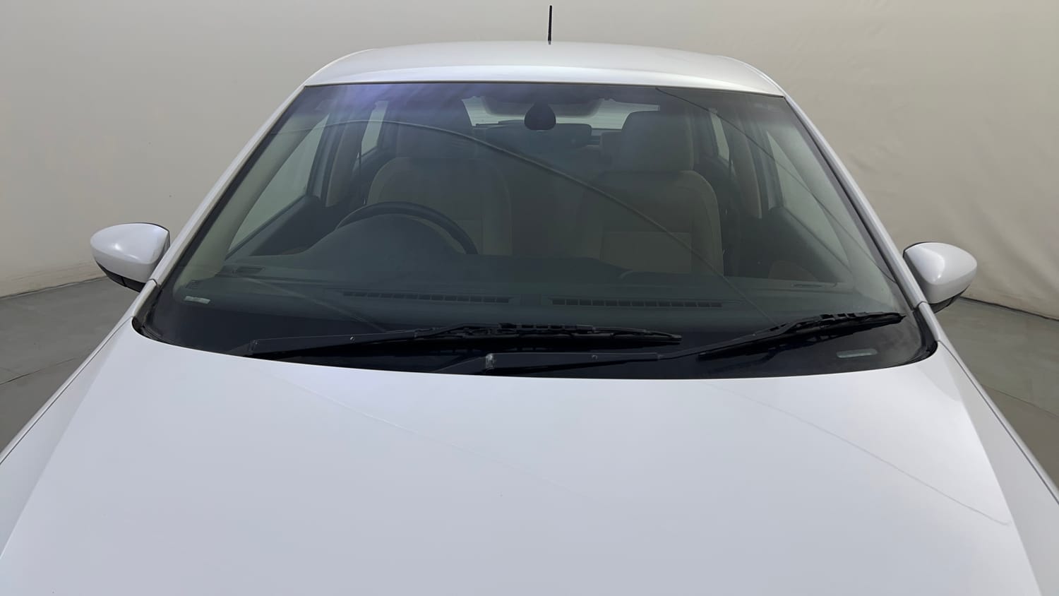 Used 2017 Volkswagen Polo Highline1.2L (P) Petrol Manual exterior FRONT WINDSHIELD VIEW