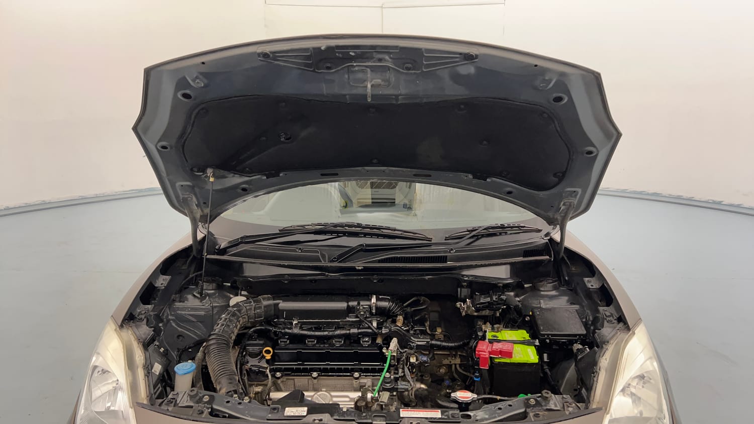 Used 2020 Maruti Suzuki Dzire VXi Petrol Manual engine ENGINE & BONNET OPEN FRONT VIEW